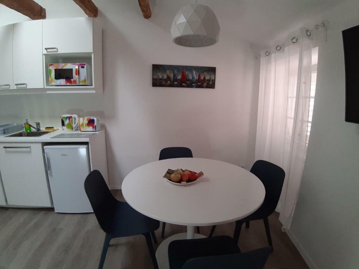 רוביני Sea Apartment Carera חדר תמונה